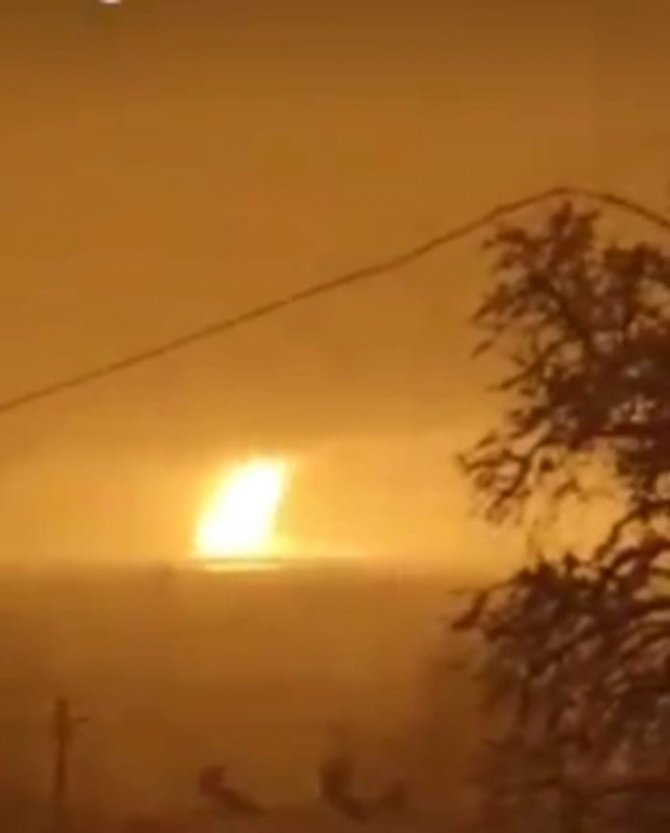 Deprem Sırasında Adıyaman’da Gölden Alevler Yükseldi