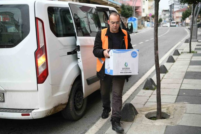 Çayırova’da Depremzedelerin Tüm İhtiyaçları Karşılanıyor