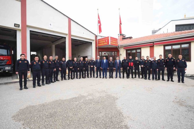 Deprem Bölgesinden Kastamonu’ya Dönüş Yapan Belediye Personeline Teşekkür Ziyareti