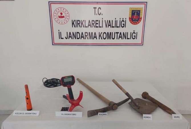 Çamur İle Yakayı Ele Verdiler