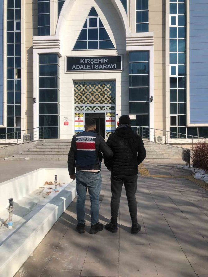 Kırşehir Jandarmadan Aranan Şahıs Operasyonu