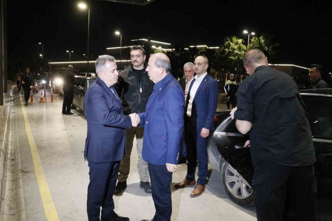 Kktc Cumhurbaşkanı Ersin Tatar, Adana Şehir Hastanesi’nde Hastaları Ziyaret Etti