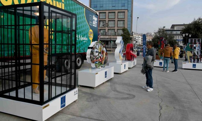 Kuşadası Belediyesi Uyuşturucuya Karşı Gözlerini Açtı