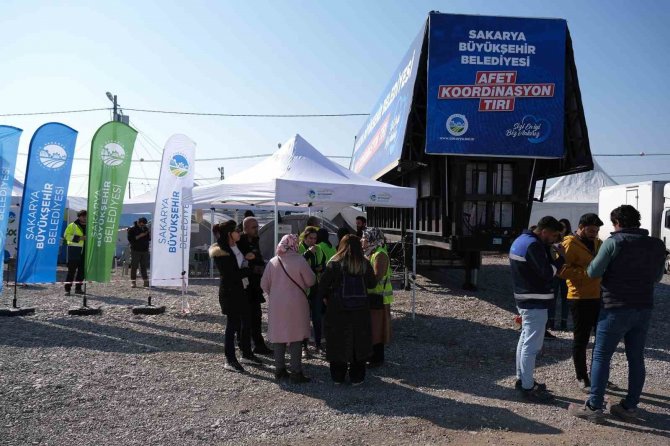 Kurdukları Oyun Alanlarıyla Çocukların Yüzünde Tebessüm Oluşturdular
