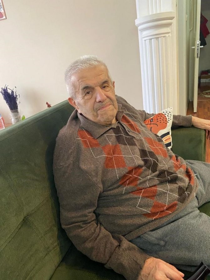 Yadem Depremzedelerin Yanında