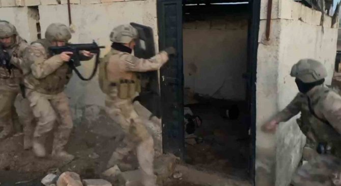 Şanlıurfa’da Uyuşturucu Operasyonu: 81 Gözaltı