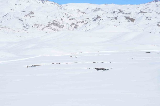 Buz Tutan Menderesler Çözülmeye Başladı