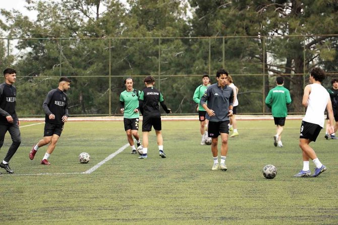 Genç Horozlar, Rize’yi Konuk Edecek