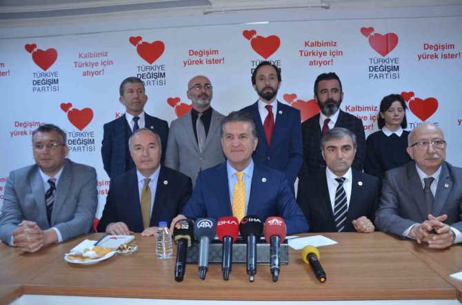 Sarıgül: “Seçimlerin Zamanında Yapılması Doğru Bir Karar”