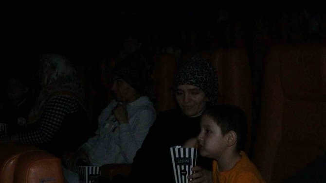 Uşak’ta 400 Depremzede İçin Moral Etkinliği Düzenlendi