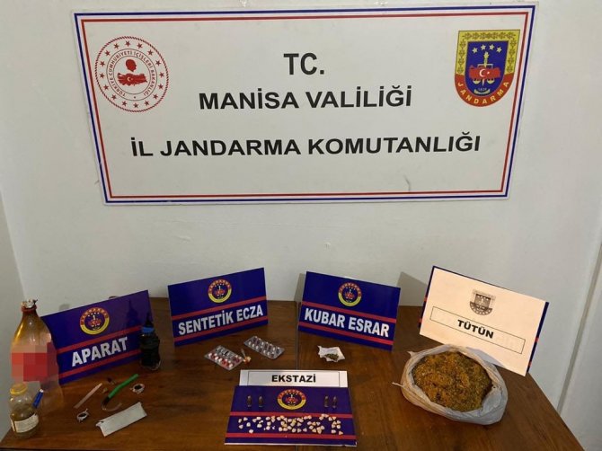 Evlerinde Uyuşturucuyla Yakalanan 2 Şüpheli Gözaltına Alındı