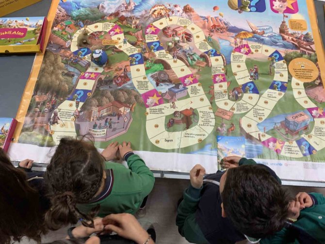 Minikler Hem Eğlendi Hem De Afet Konusunda Bilgilendi