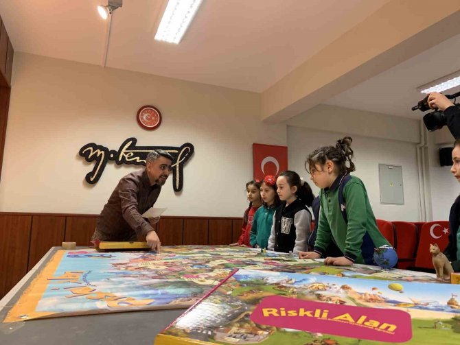 Minikler Hem Eğlendi Hem De Afet Konusunda Bilgilendi