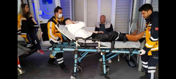 Sürücü Kursu Aracı İle Motosiklet Çarpıştı: 1 Yaralı
