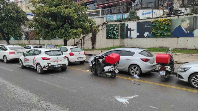 Sürücü Kursu Aracı İle Motosiklet Çarpıştı: 1 Yaralı