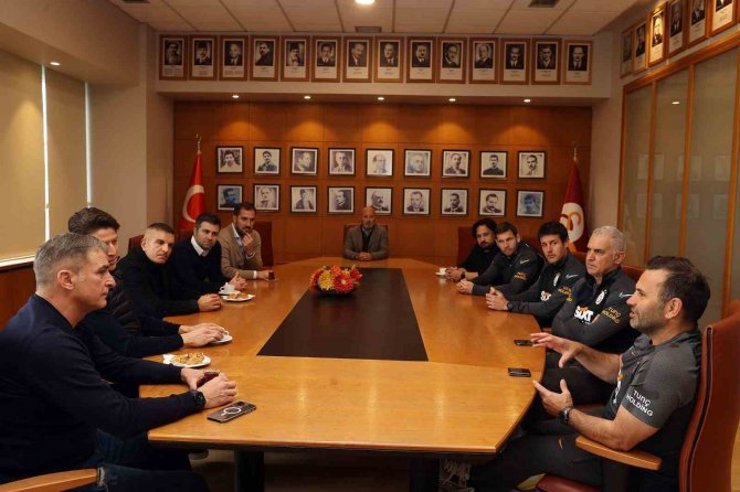 Stefan Kuntz’dan Galatasaray’a Ziyaret