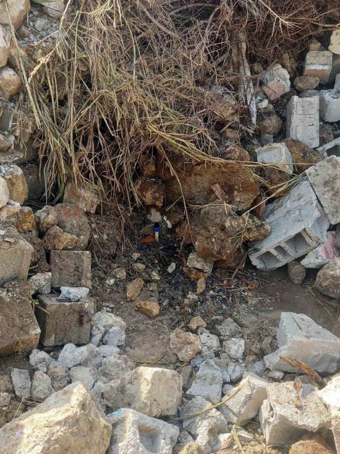 Afyon Ekibi Deprem Bölgesinde Su Şebekeleri İçin Çalışıyor