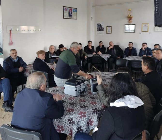 İ̇hsaniye’de Toprak Analiz Çalışması Devam Ediyor
