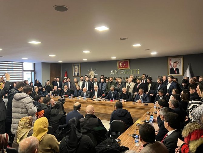 Ak Partide Devir Teslim Töreni