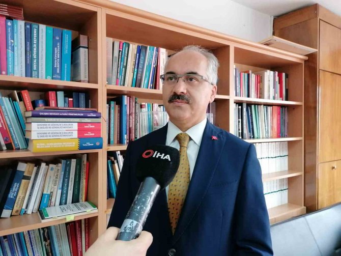 Çalışma Hayatı Uzmanı Tarkan Zengin, Eyt İle İlgili Merak Edilenleri Yanıtladı