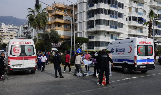 Alanya’da Feci Kaza: 3 Depremzede Öldü, 4 Depremzede Yaralandı