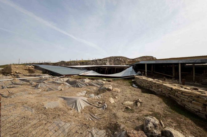 Prof. Dr. Retselli: “Arslantepe Höyüğü’nde Hasar Yok”