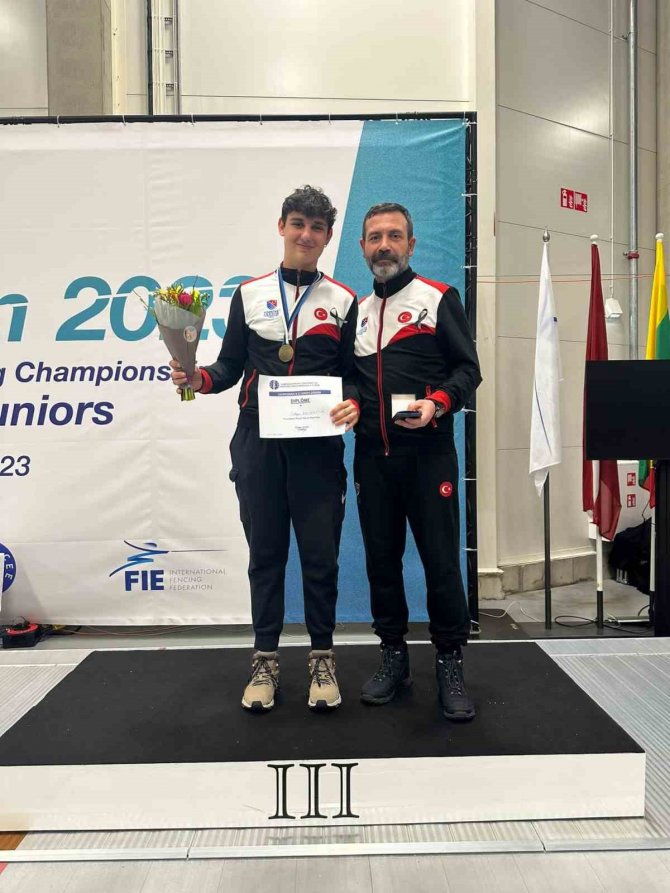 Bursalı Eskrimci Tolga Aslan, Avrupa’da Tarih Yazdı