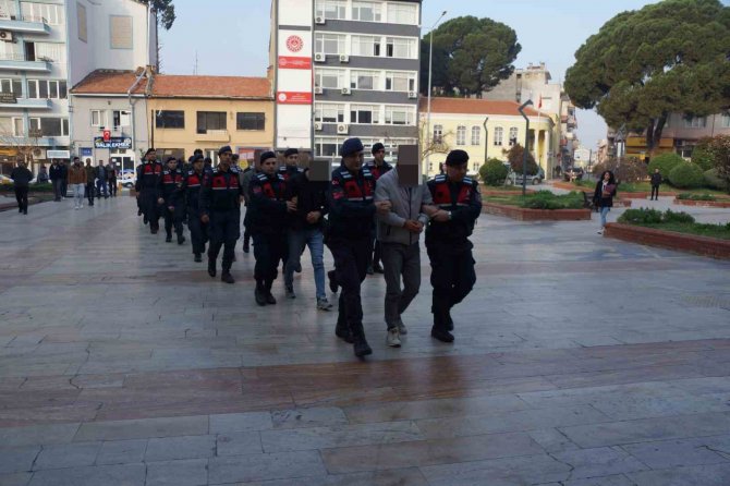 Aydın Merkezli Üç İlde Tefecilik Ve Yasa Dışı Bahis Operasyonu: 8 Gözaltı