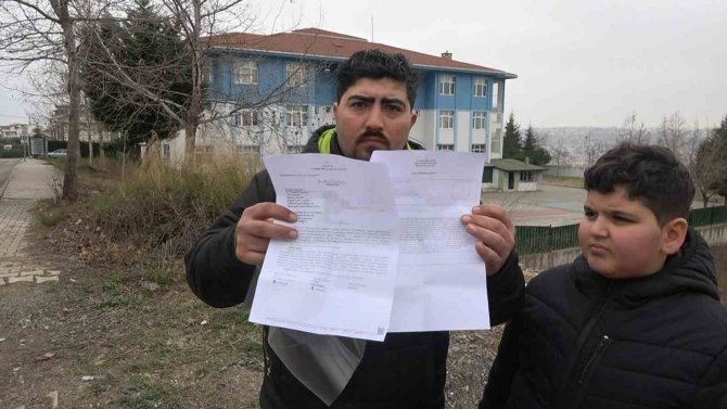 Öğrencisine Tek Başına Bekleme Cezası Veren Müdür Hakkında Suç Duyurusu