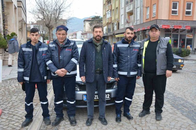 Sındırgılı Vatandaşlar Depremzedeler İçin Seferber Oldu