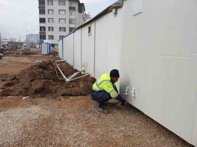 Saski̇ Elbistan’ın Alt Yapısını Yeniden İnşa Ediyor