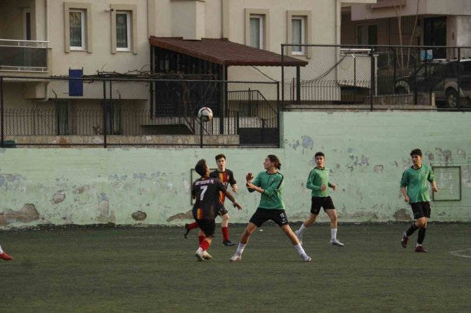 Kaptanspor U15’te Geleceğe Yatırım Yaptı