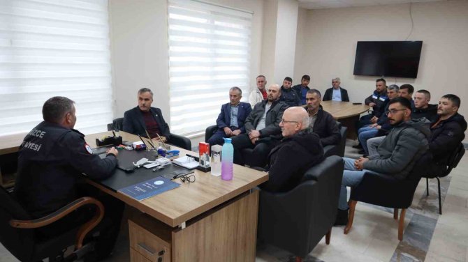 İ̇tfaiyeden Aldıkları Eğitimle Canlar Kurtardılar