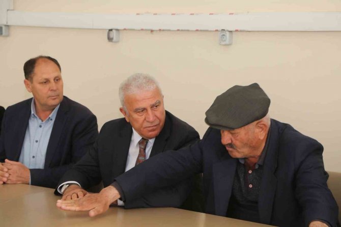 Başkan Atay, Depremzedeler İle Görüştü