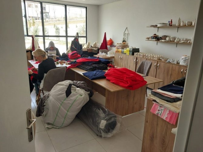 Elazığ’da Eğitmen Ve Öğrencilerden Depremzedelere Anlamlı Destek