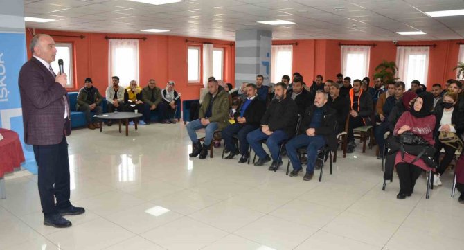 İ̇ş Arayan Deprem Mağdurları Firmalarla Buluştu