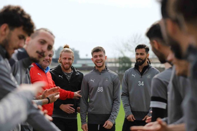 Nazilli Belediyesporlu Berkay Süper Lig Yolcusu