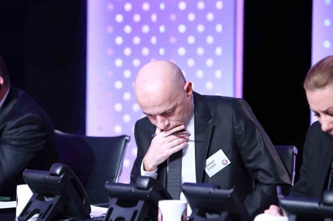 ’Omuz Omuza’ Kampanyasında 845.7 Milyon Lira Yardım Toplandı