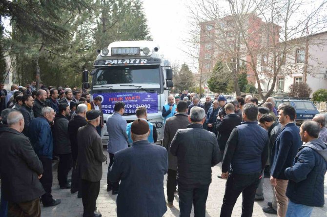Gediz’de İyilik Tırı Dualarla Uğurlandı