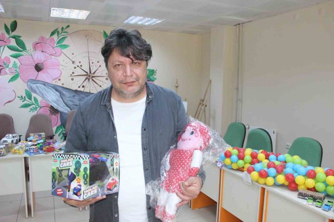 Karaman’da Depremzede Çocuklar İçin Oyuncak Kampanyası Başlatıldı