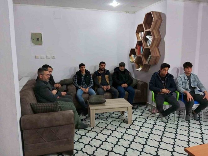 Germencik’te Din Görevlileri Gençlerle Buluştu