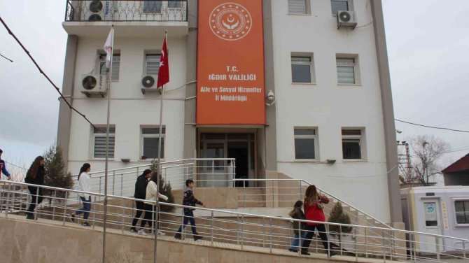Iğdır’da Sevgi Evlerindeki Çocuklar Deprem Bölgesine 50 Bin Lira Bağışladı
