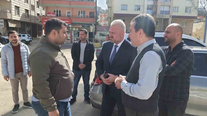 Menemen Belediyesinden Deprem Bölgesine Çadır Desteği