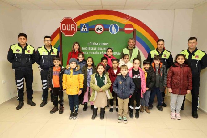 Depremzede Çocuklara Eğlenceli Trafik Eğitimi