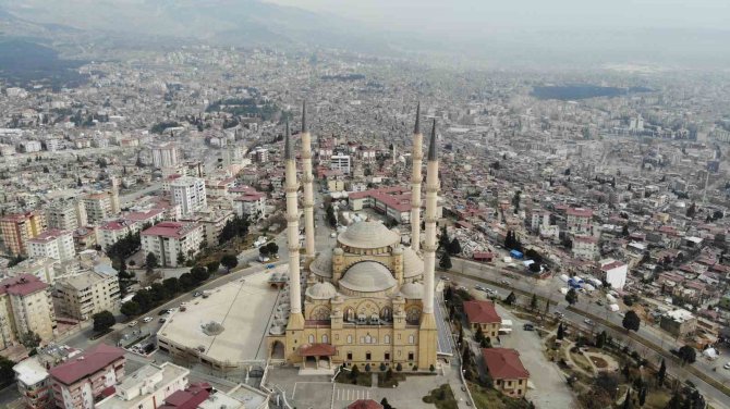 Kahramanmaraş’ın Simgesi Abdülhamit Han Camii Depremlere Rağmen Dimdik Ayakta