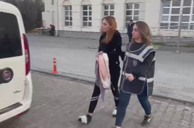 39 Yıl Kesinleşmiş Hapis Cezası İle Aranıyordu, Bazanın Arkasında Yakalandı