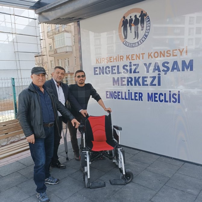 Kent Konseyi Engeller Meclisinden Engelli Depremzedelere Destek