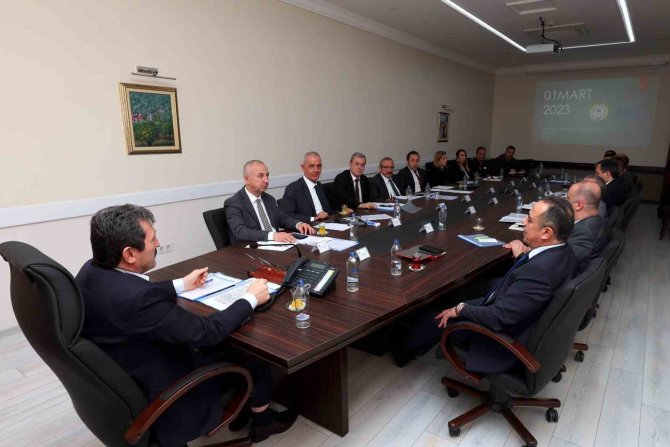 Muğla’dan Deprem Bölgesine Yardım Seferberliği Artarak Devam Ediyor