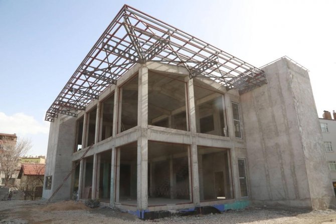 Niğde Belediyesi Kütüphane Çalışmaları Devam Ediyor