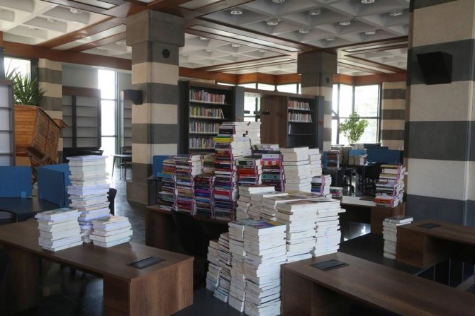 Niğde Belediyesi Kütüphane Çalışmaları Devam Ediyor